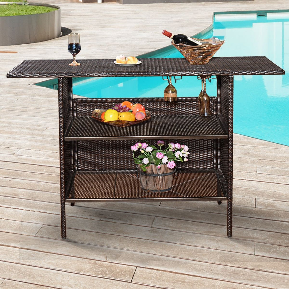 Table de Bar de Jardin en Résine Tressée avec 2 Etagères de Rangement 2 de Rails pour Porte-Verres Marron -