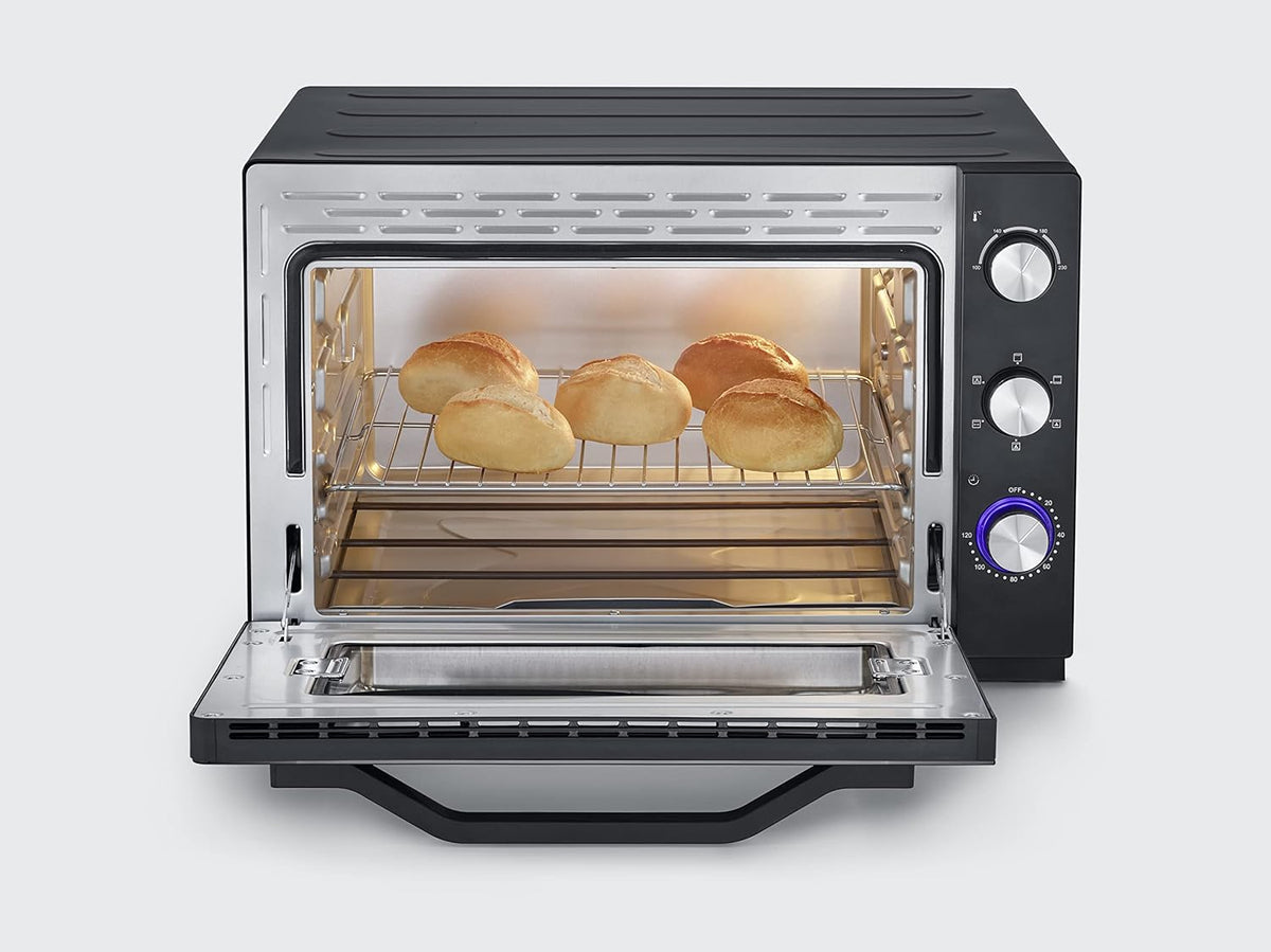 SEVERIN Four posable XXL à Chaleur Tournante 60 L avec pierre à pizza et tournebroche 2 200 W design simple et élégant, Four électrique avec minuteur 120 min, Noir/Inox, TO 2073